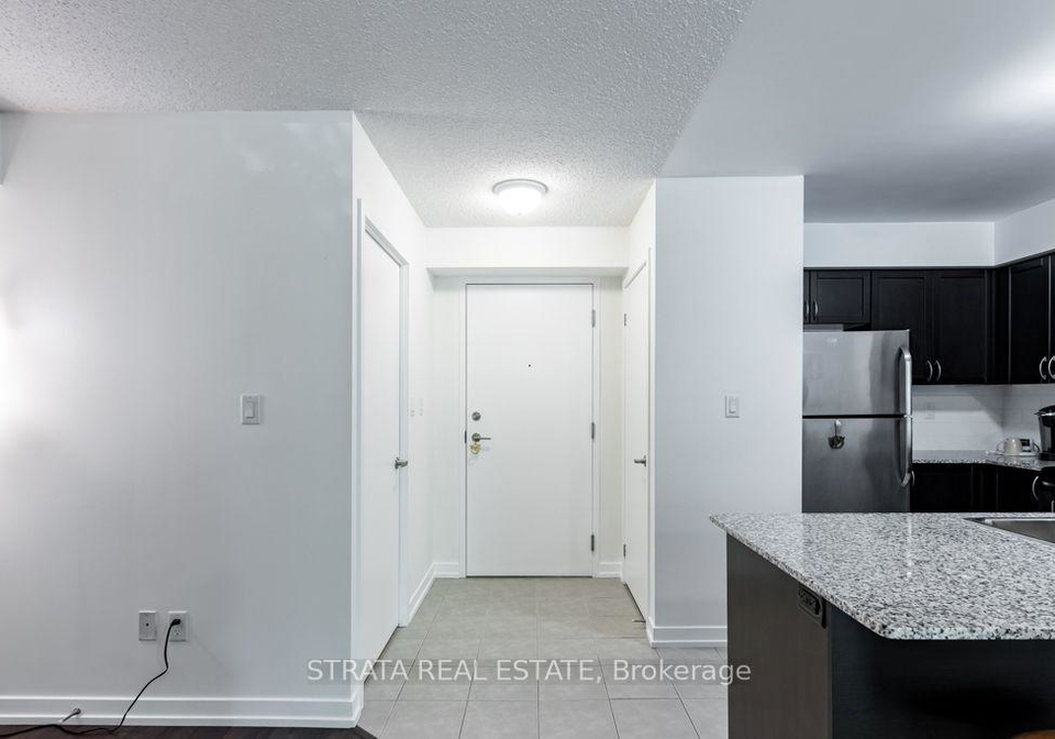 816-lansdowne-avenue-toronto-toronto-ontario-w13682098