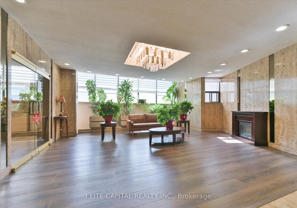 11-wincott-drive-toronto-etobicoke-ontario-w13682146