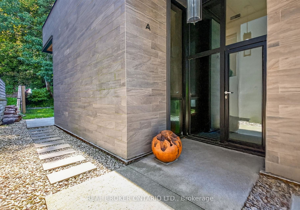 90a-south-kingsway-way-toronto-toronto-ontario-w13682162