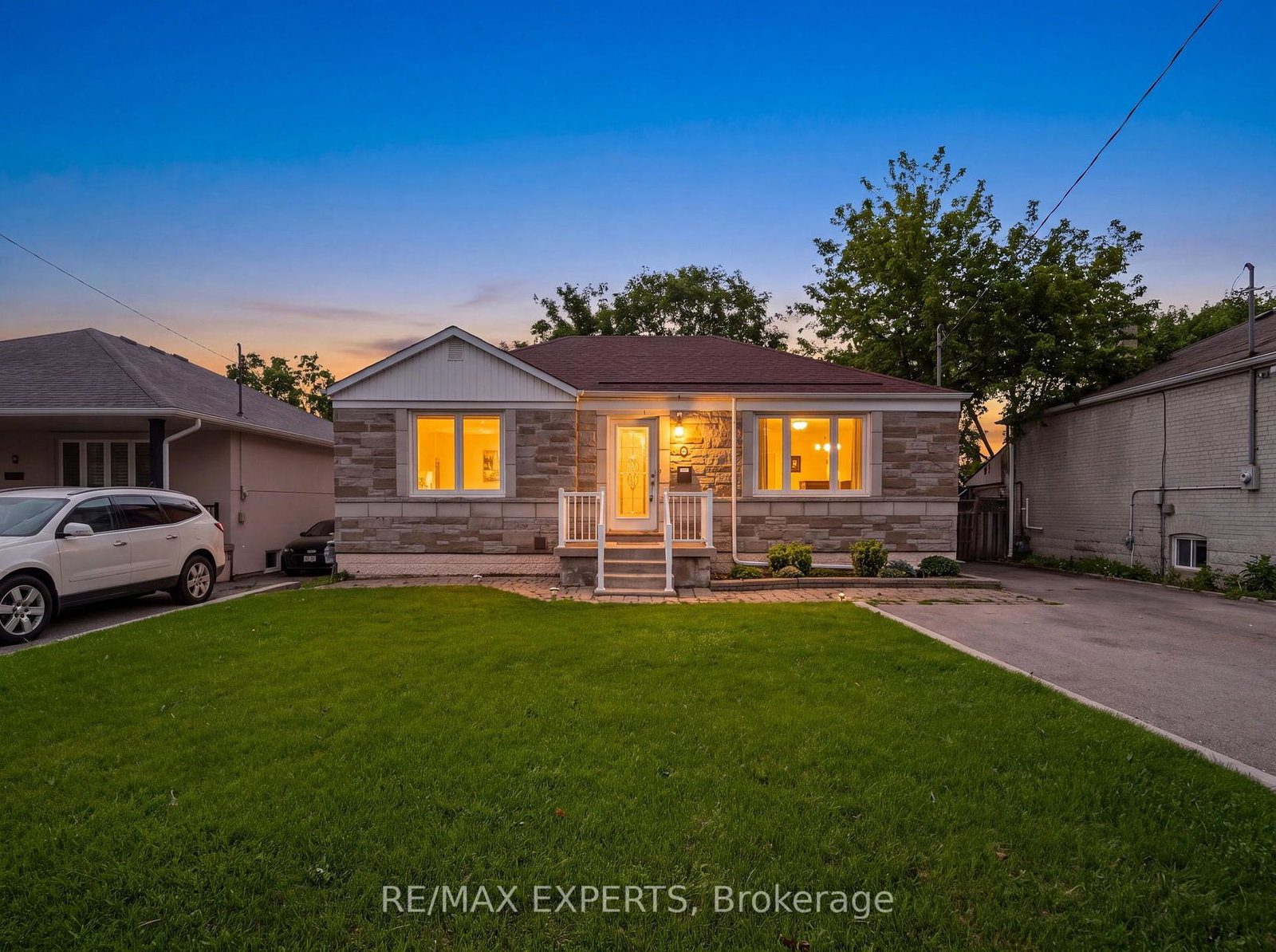 8-palamar-road-toronto-york-ontario-w13682170