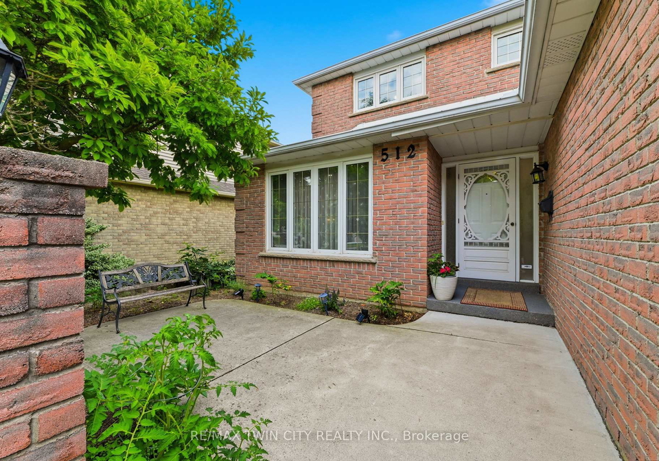 512-hawthorne-crescent-milton-ontario-w13682188