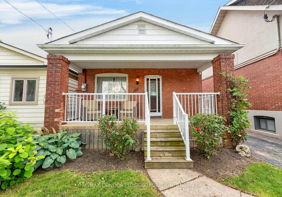 77-fifth-street-e-toronto-etobicoke-ontario-w13682224