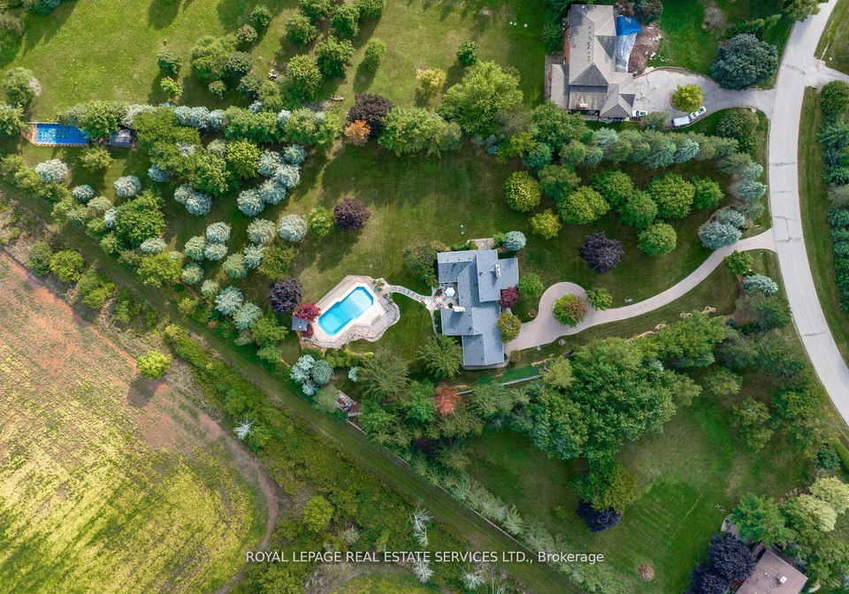 16-mccoll-drive-caledon-ontario-w13682252