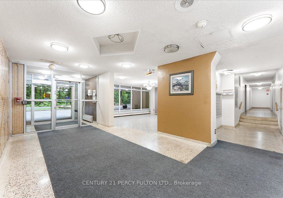 15-london-green-court-toronto-york-ontario-w13682458