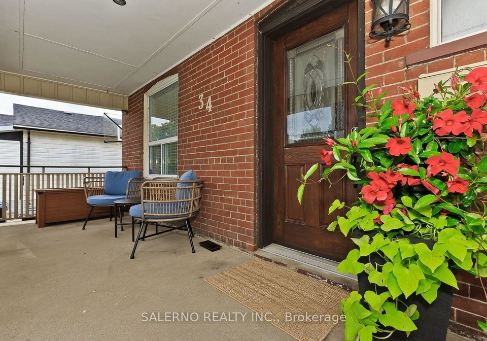 34-fairfield-avenue-toronto-etobicoke-ontario-w13682546