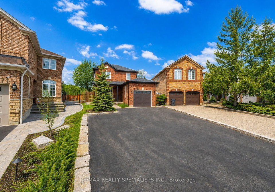 1169-barnswallow-court-mississauga-ontario-w13682564