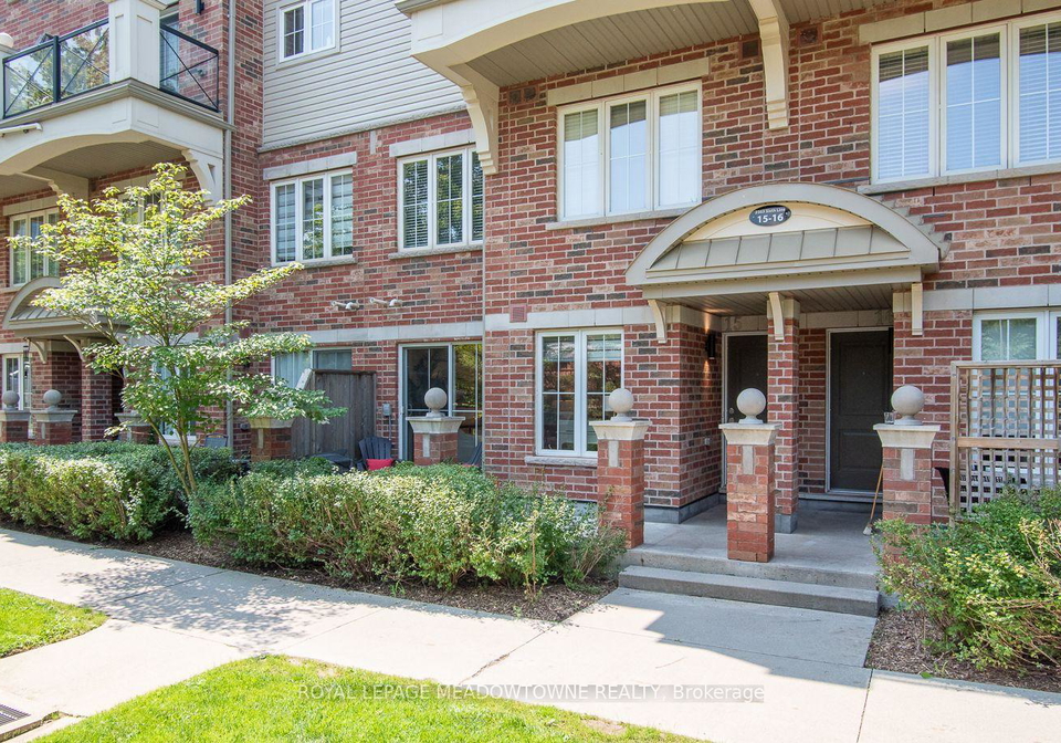 2563-sixth-line-oakville-ontario-w13682610