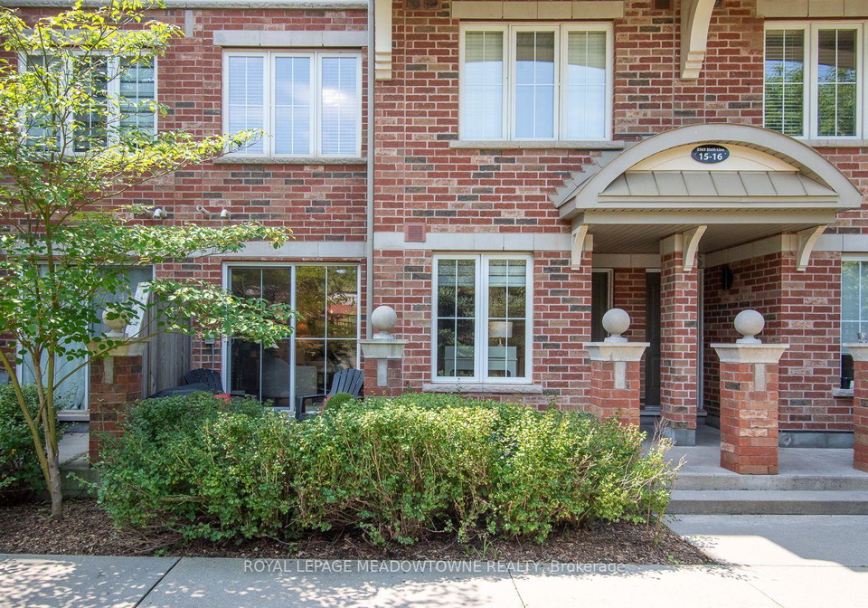 2563-sixth-line-oakville-ontario-w13682610