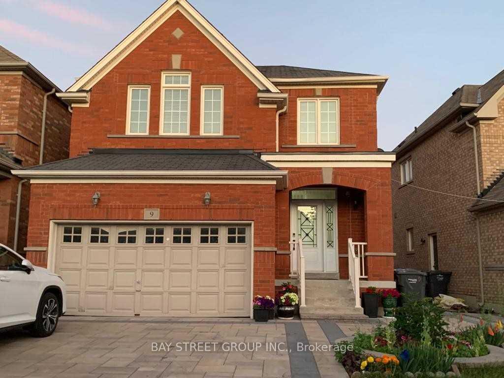 9-bluffmeadow-street-brampton-ontario-w13682700