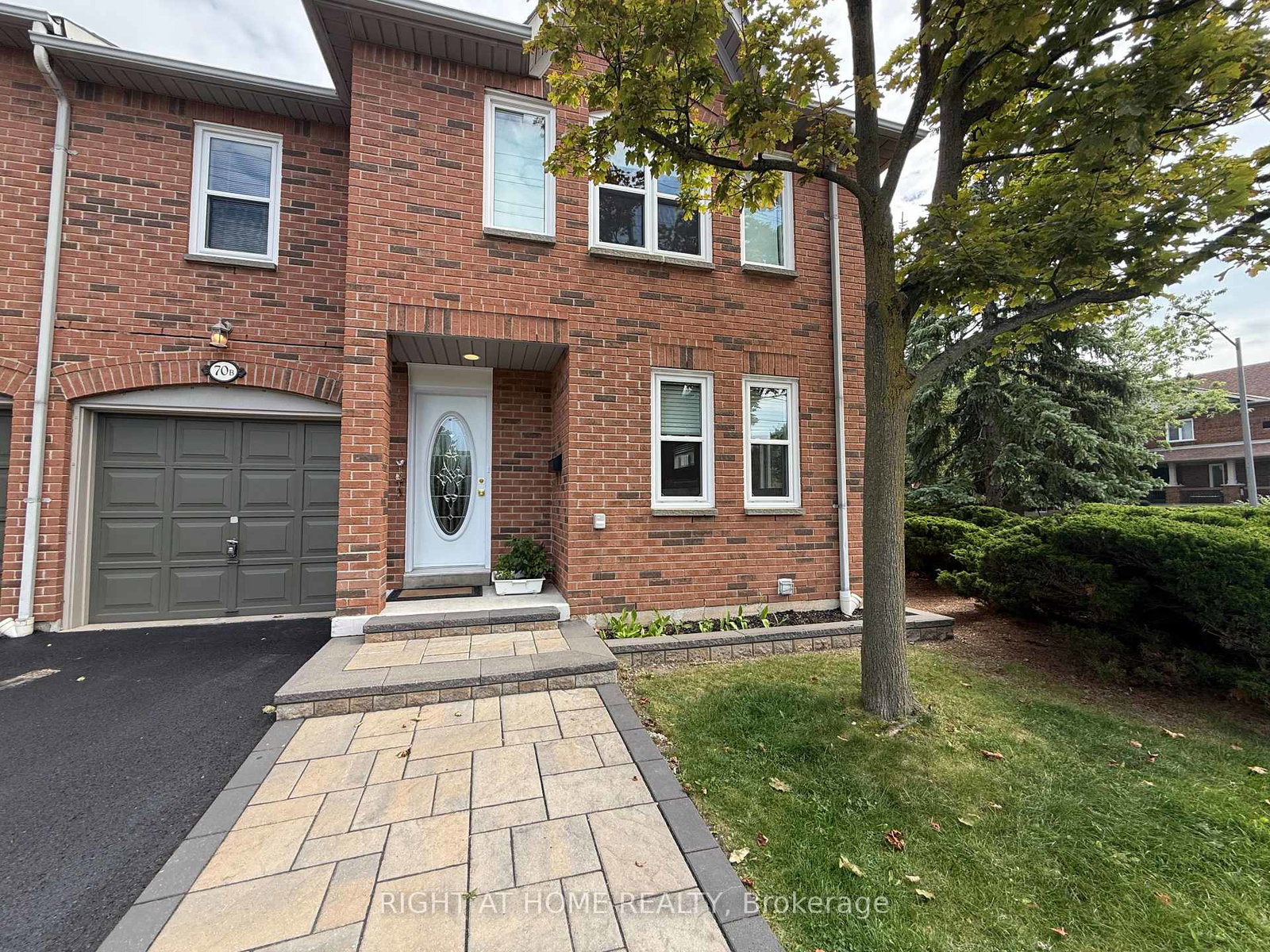 5865-dalebrook-crescent-mississauga-ontario-w13682878