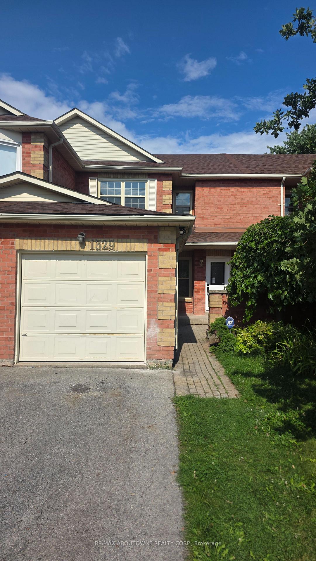 1329-montclair-drive-oakville-ontario-w13682972