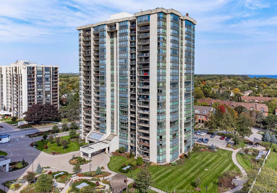 2170-marine-drive-oakville-ontario-w13682990