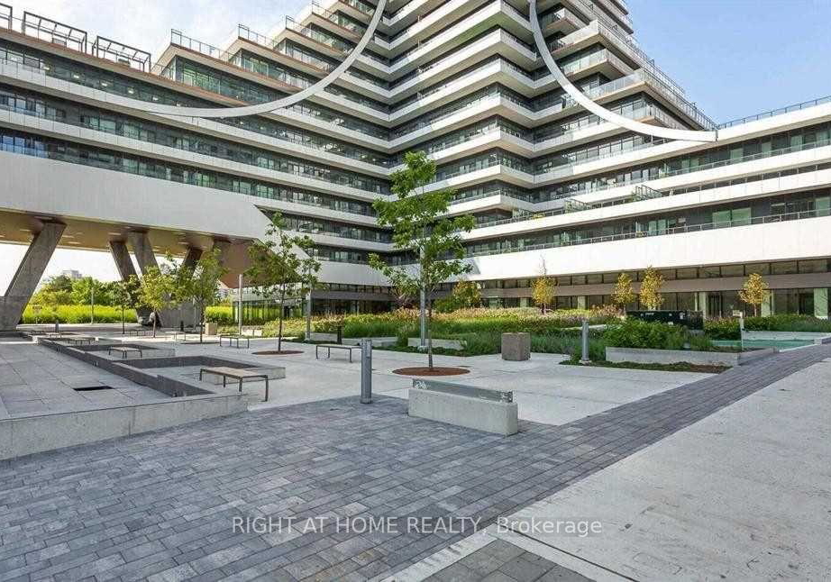 30-shore-breeze-drive-toronto-etobicoke-ontario-w13683092