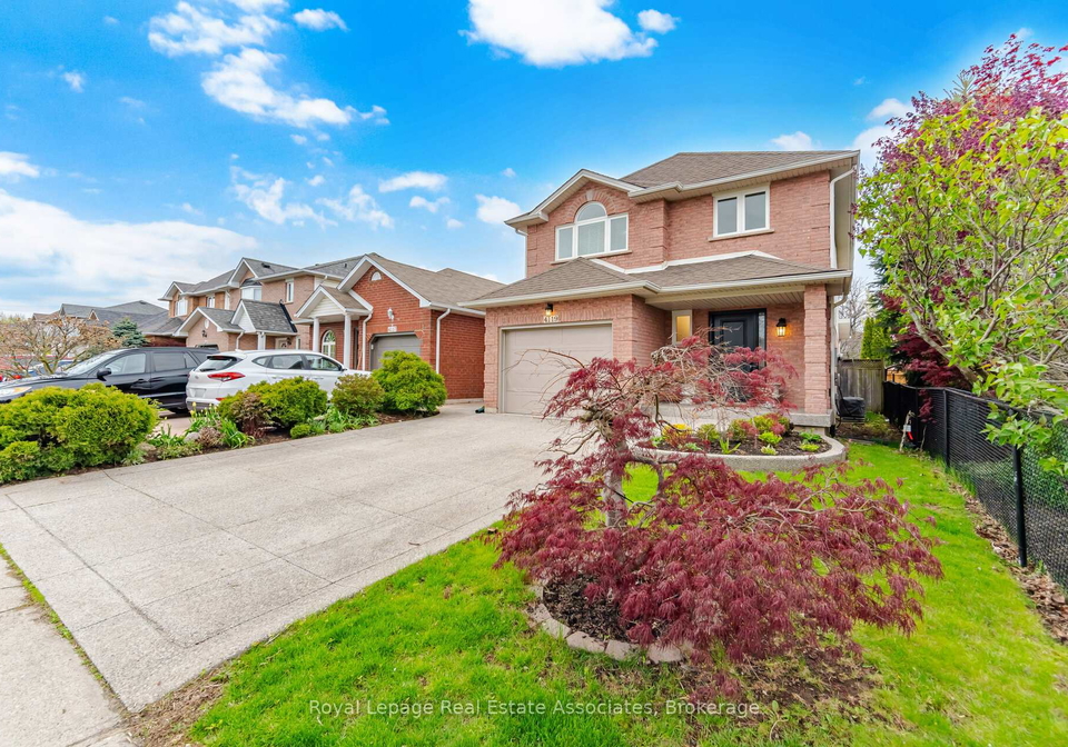 4119-continental-drive-burlington-ontario-w13683202