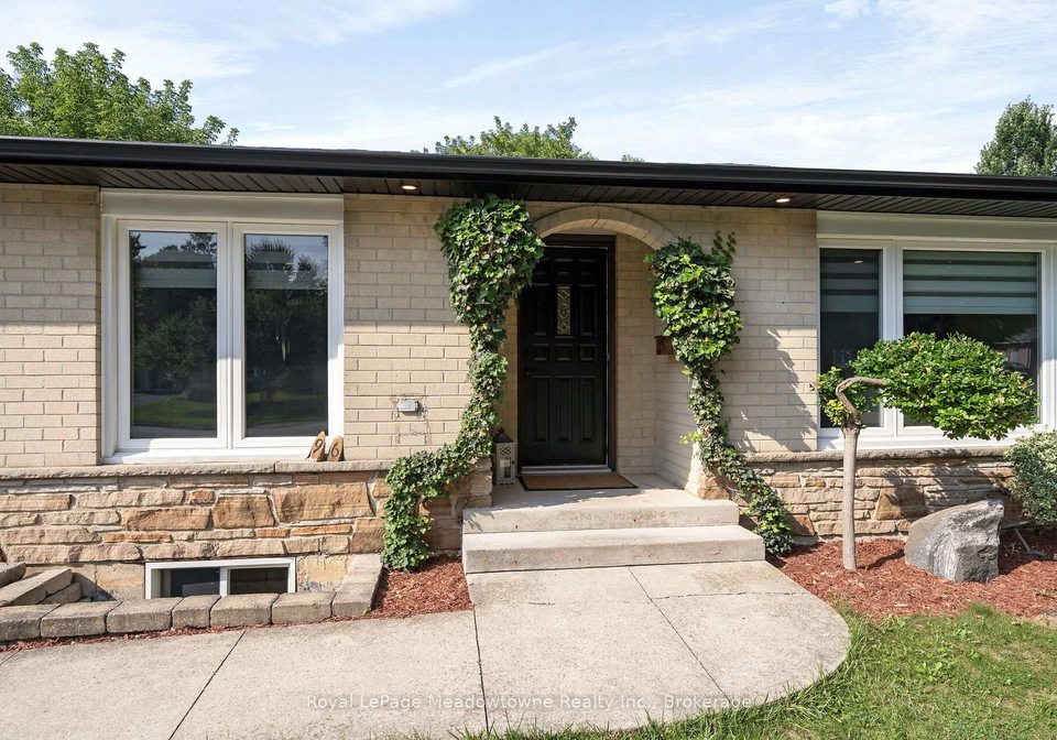 96-macdonald-crescent-milton-ontario-w13683238