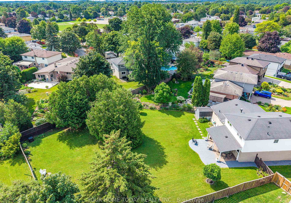 10-marilyn-crescent-halton-hills-ontario-w13683380