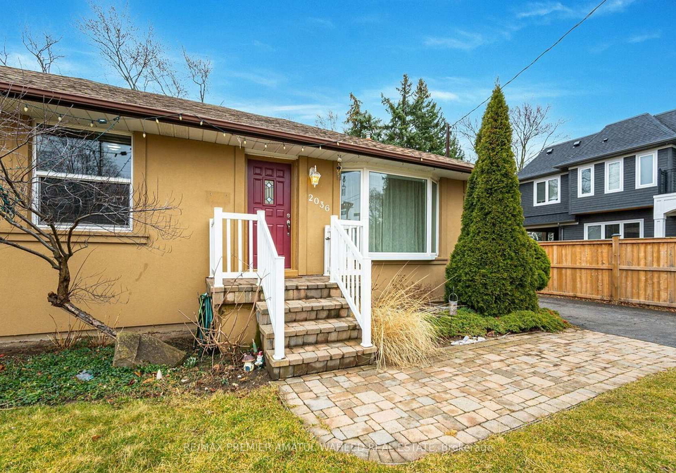 2036-constance-drive-oakville-ontario-w13683408