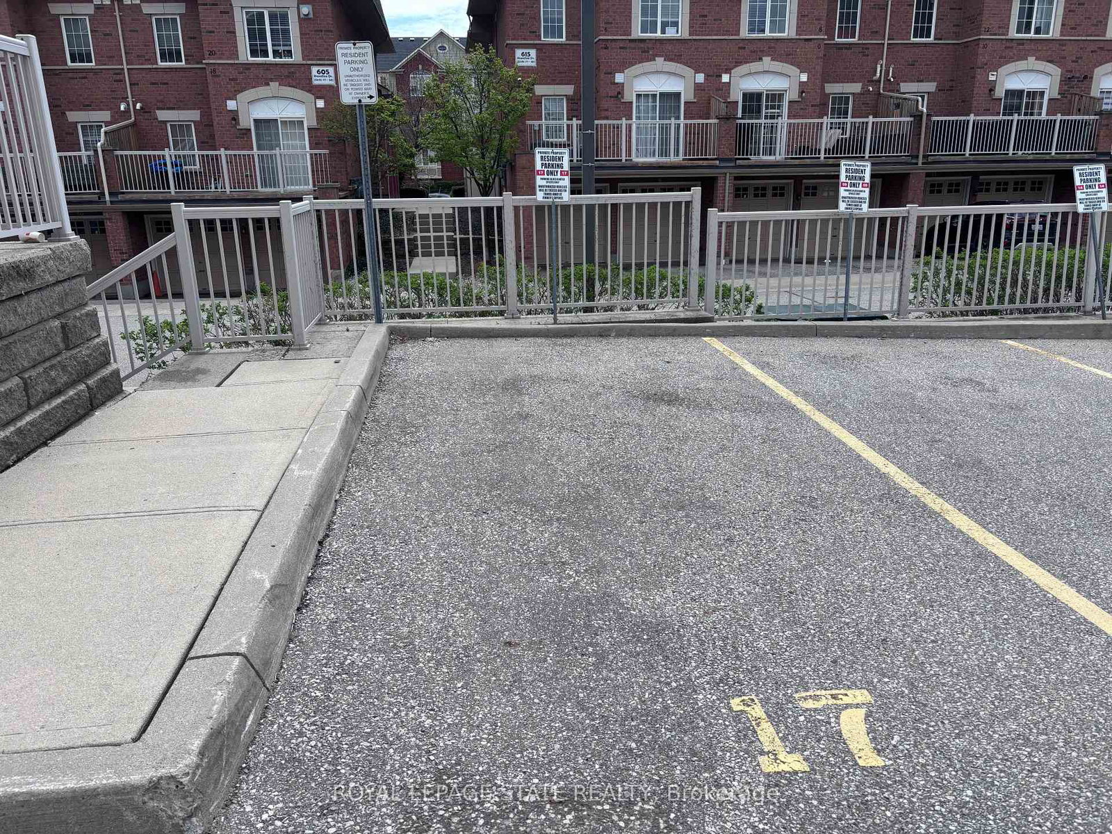 615-shoreline-drive-mississauga-ontario-w13683450