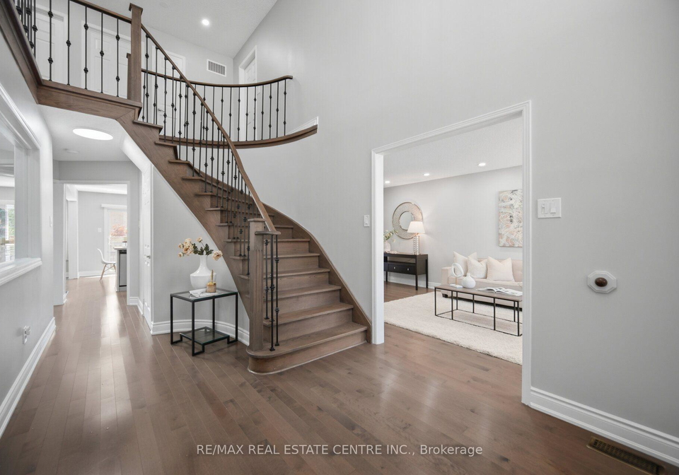 1558-highbrook-avenue-mississauga-ontario-w13683502