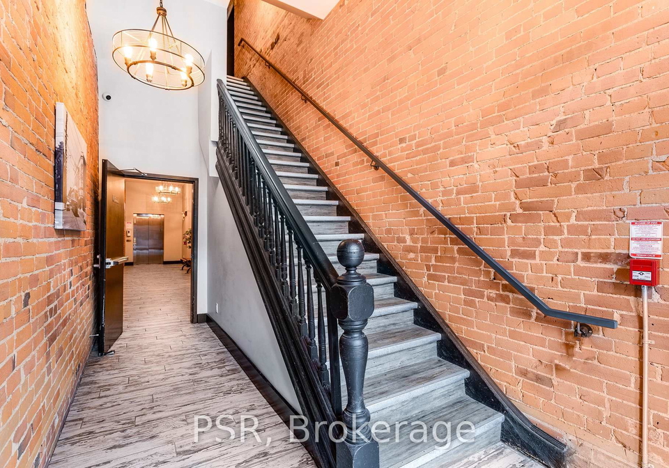 2870-dundas-street-w-toronto-toronto-ontario-w13683626