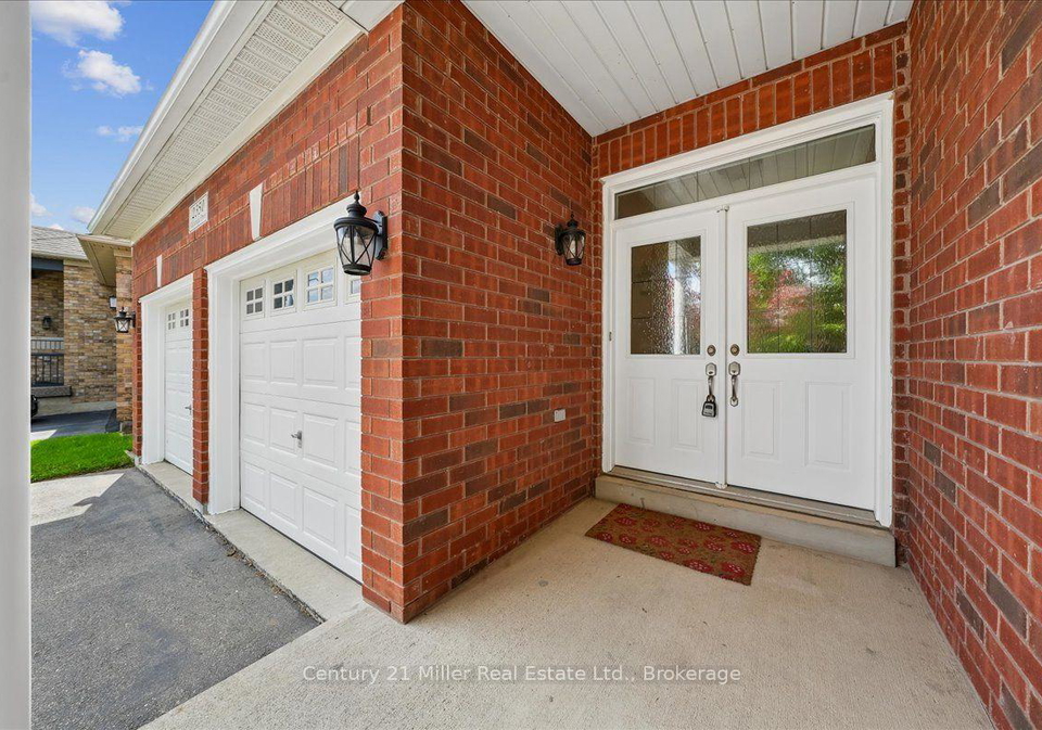 2350-valleyridge-drive-oakville-ontario-w13683646