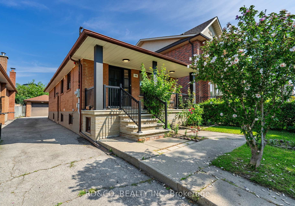 98-hay-avenue-toronto-etobicoke-ontario-w13683762