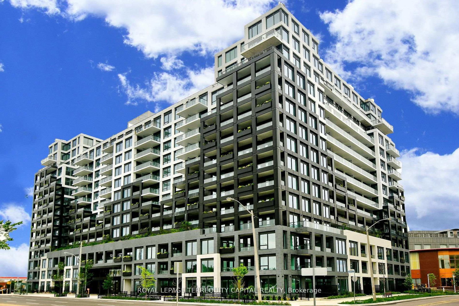 1100-sheppard-avenue-w-toronto-york-ontario-w13683776