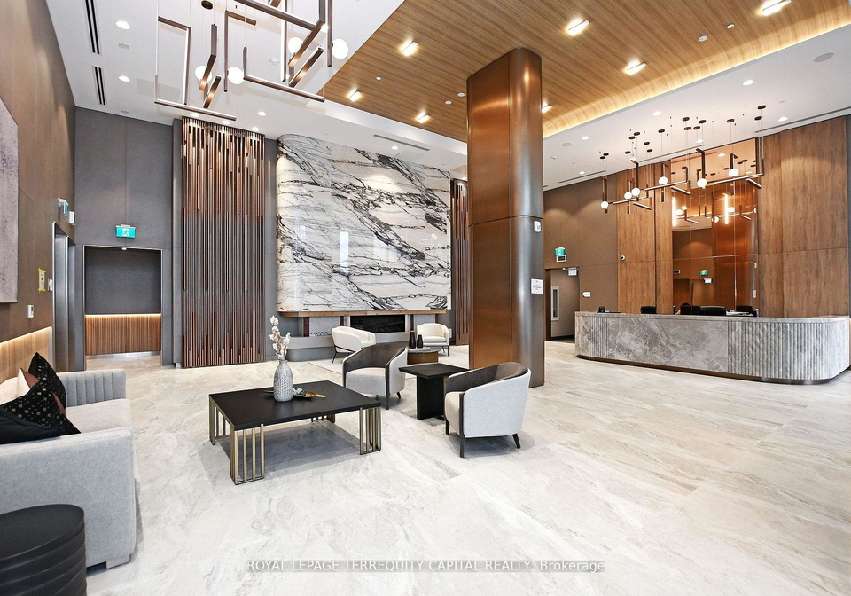 1100-sheppard-avenue-w-toronto-york-ontario-w13683776
