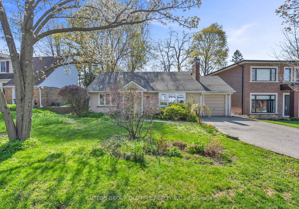 29-robin-hood-road-toronto-etobicoke-ontario-w13683802