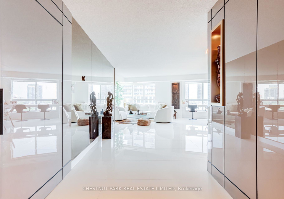 2111-lake-shore-boulevard-w-toronto-etobicoke-ontario-w13683942