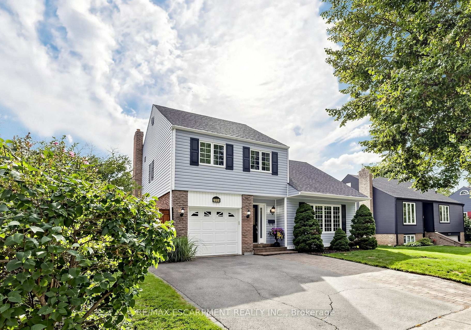 2208-lancaster-crescent-burlington-ontario-w13683944