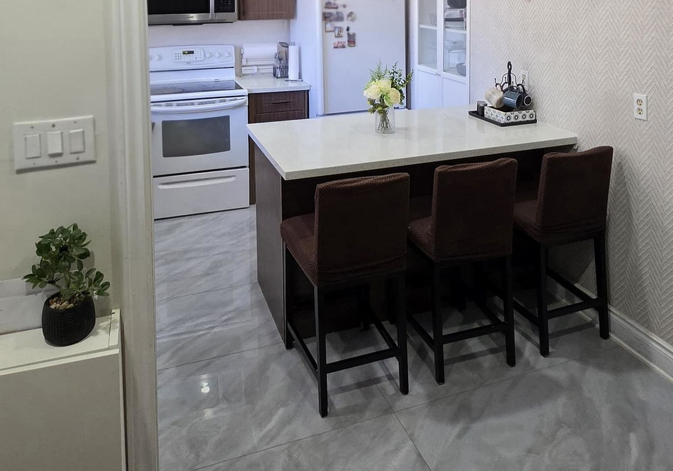 98-falconer-drive-mississauga-ontario-w13683978