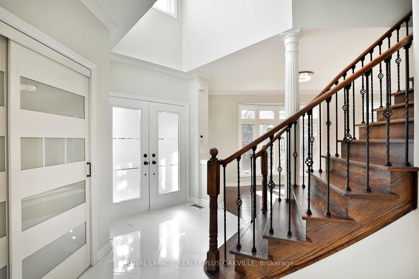 1548-bayshire-drive-oakville-ontario-w13684112