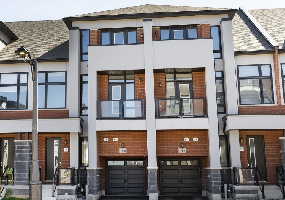1310-anthonia-trail-oakville-ontario-w13684556