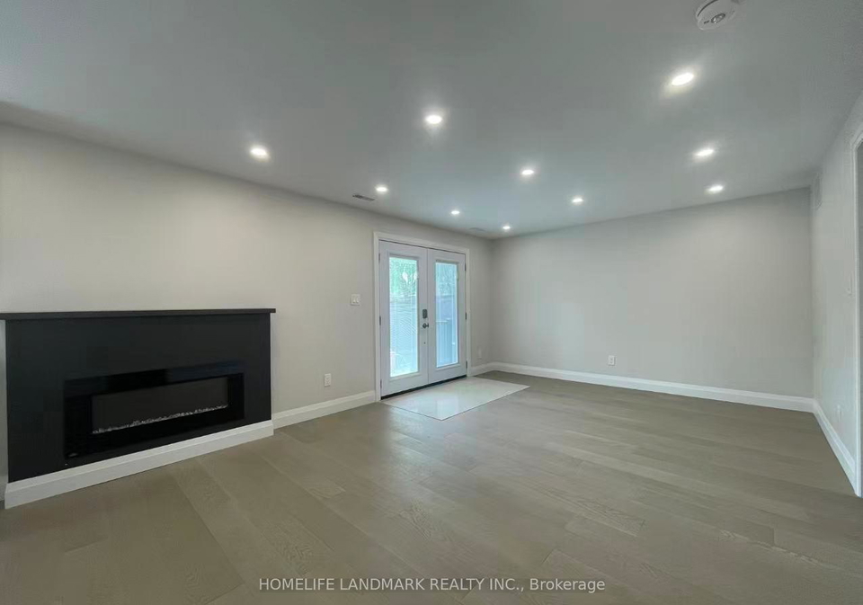 17-rosemeade-avenue-toronto-etobicoke-ontario-w13684778
