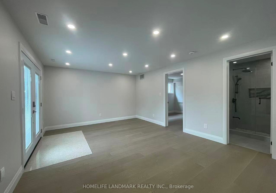 17-rosemeade-avenue-toronto-etobicoke-ontario-w13684778