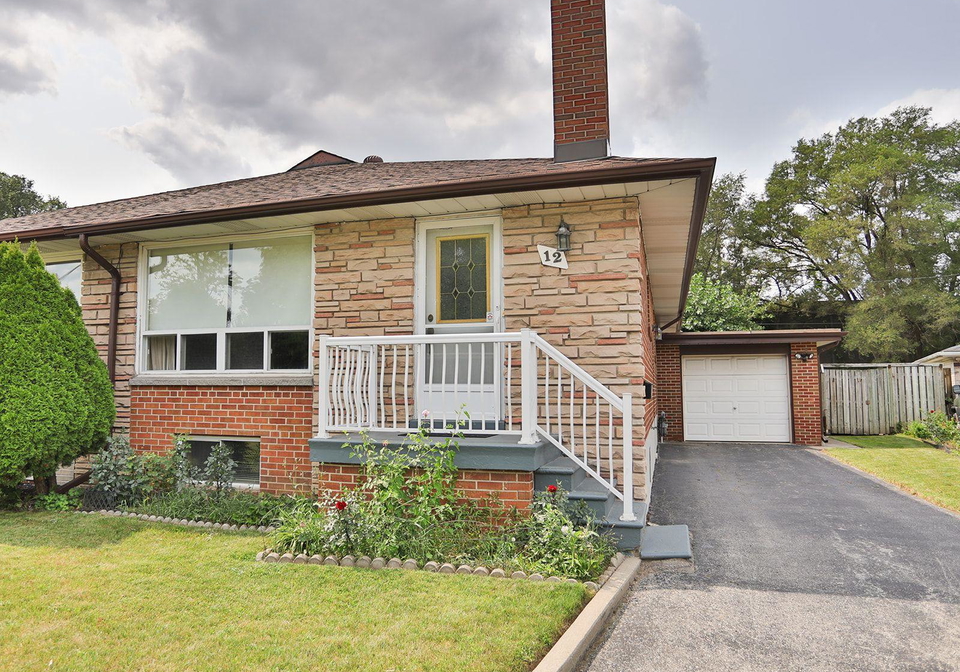 12-waterbury-drive-toronto-north-york-ontario-w13684856