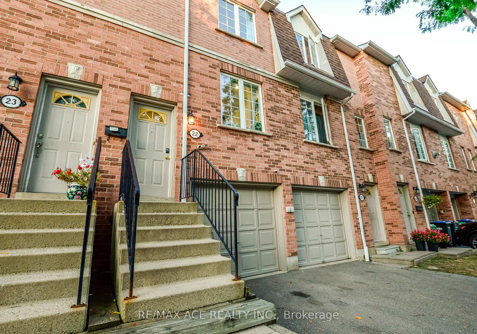 1525-south-parade-court-mississauga-ontario-w13684884