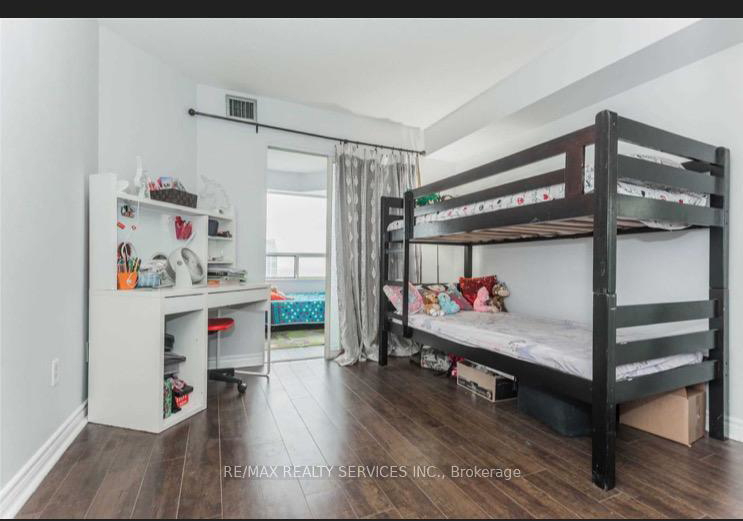 335-webb-drive-mississauga-ontario-w13684916