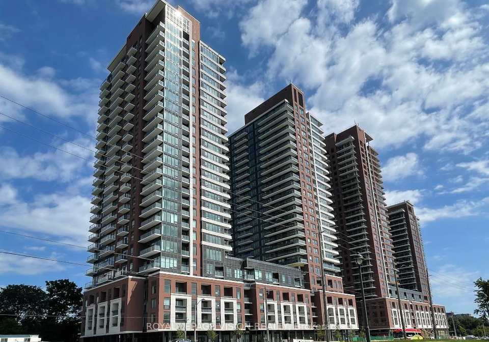 4010-eglinton-avenue-w-toronto-etobicoke-ontario-w13684928