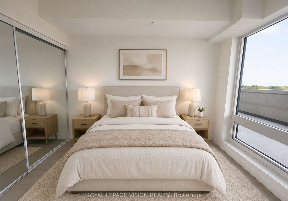 4010-eglinton-avenue-w-toronto-etobicoke-ontario-w13684928