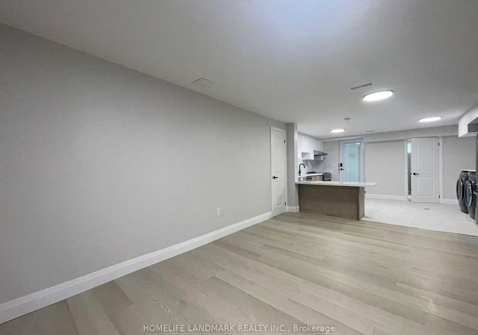 17-rosemeade-avenue-toronto-etobicoke-ontario-w13685058
