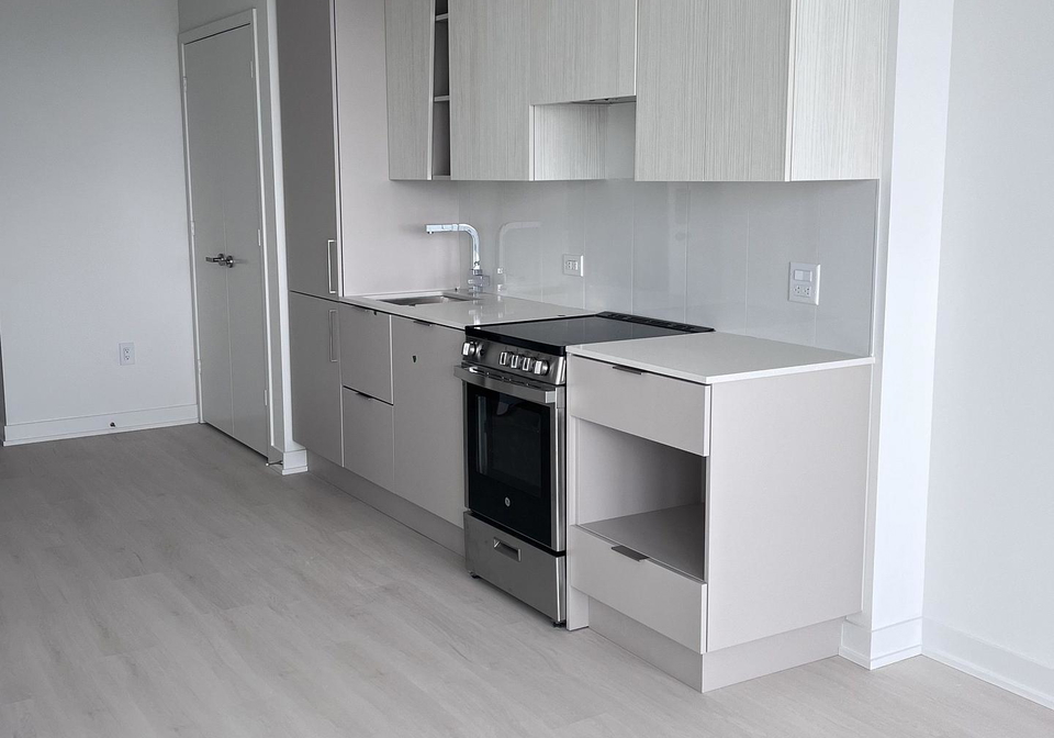 3900-confederation-parkway-mississauga-ontario-w13685206