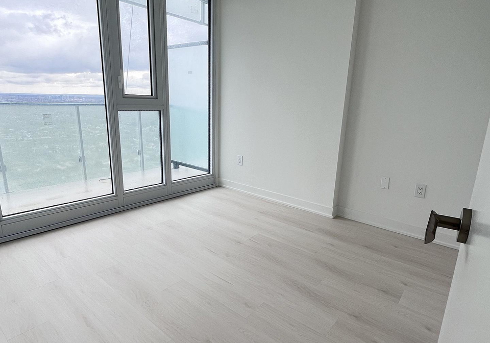 3900-confederation-parkway-mississauga-ontario-w13685206