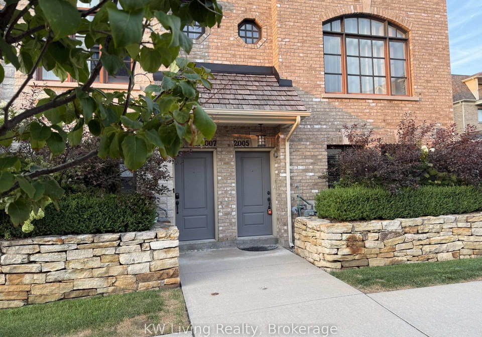 2005-queensborough-gate-mississauga-ontario-w13685250