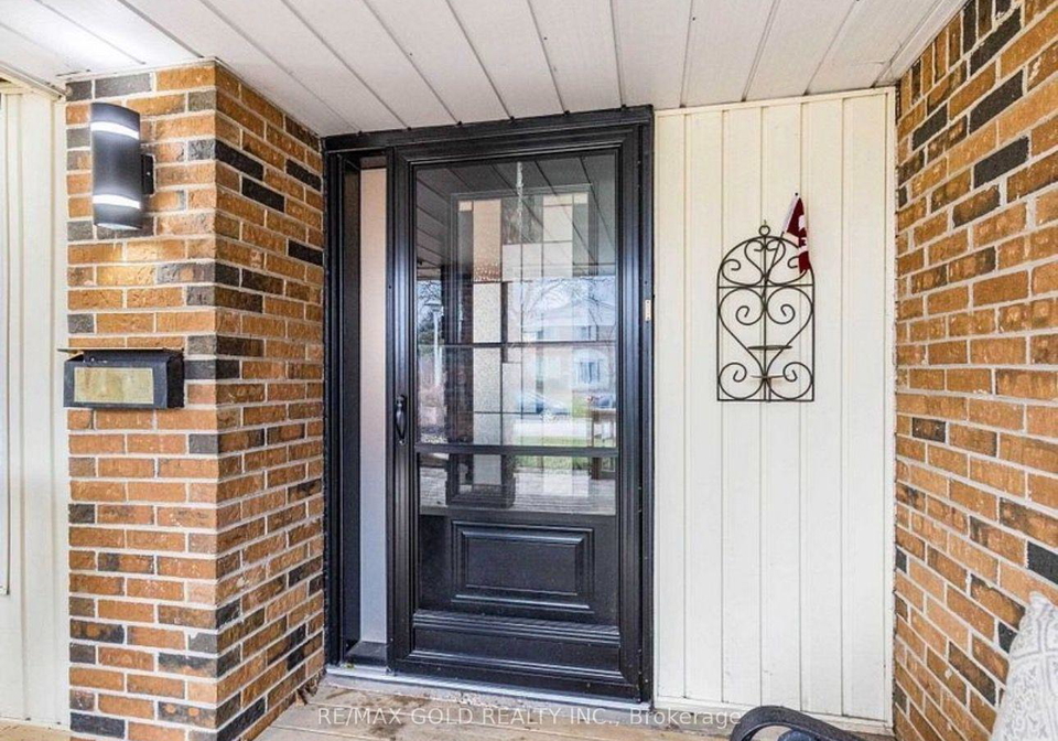 50-lorraine-crescent-brampton-ontario-w13685286