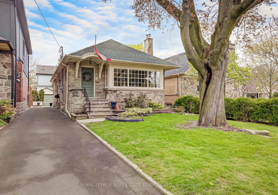 83-brentwood-road-s-toronto-etobicoke-ontario-w13685350