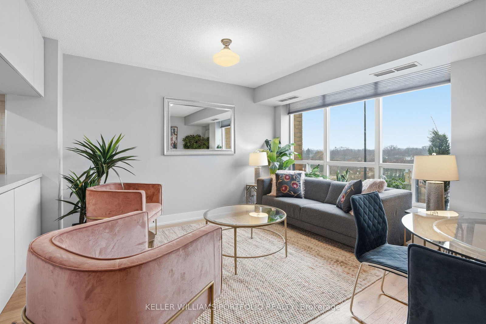 190-manitoba-street-toronto-etobicoke-ontario-w13685414