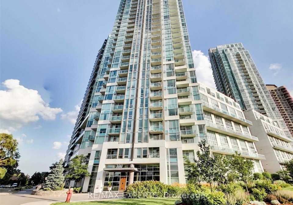 220-burnhamthorpe-road-w-mississauga-ontario-w13685448