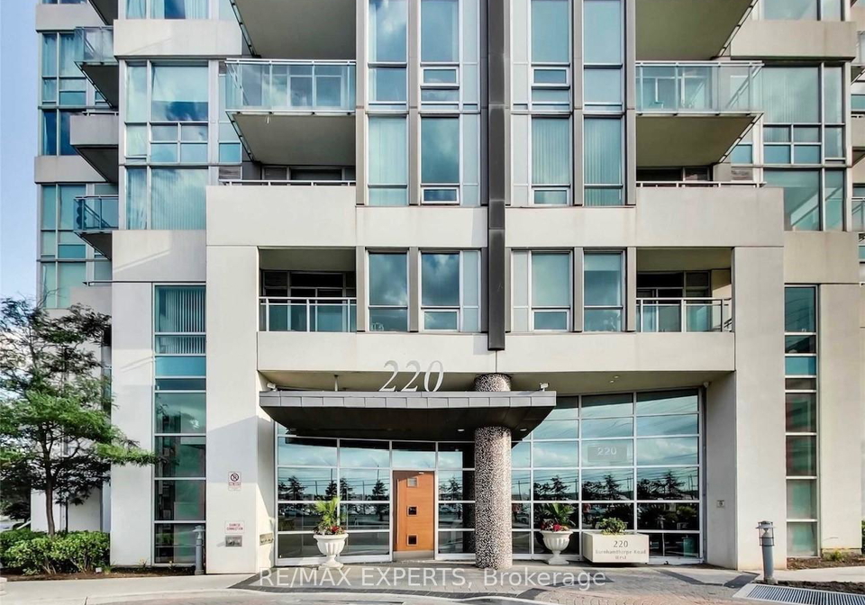 220-burnhamthorpe-road-w-mississauga-ontario-w13685448